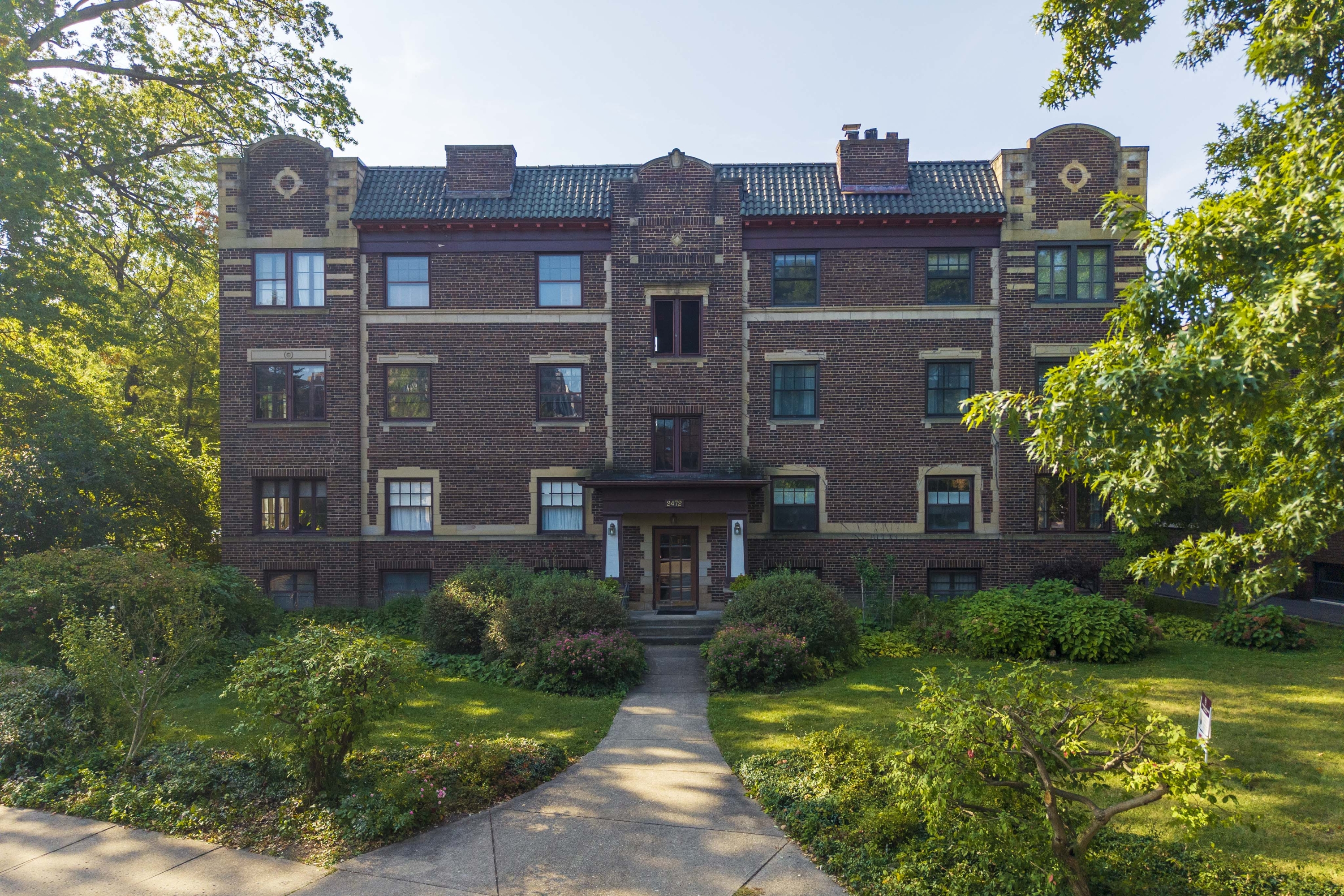 2472 Overlook Road #11